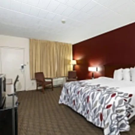 Red Roof Inn & Suites Hazleton Exterior photo